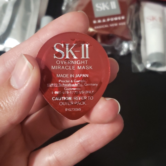 SK-II Skin Care Makeup and Handbag Clutch Bundle - Picture 4 of 8